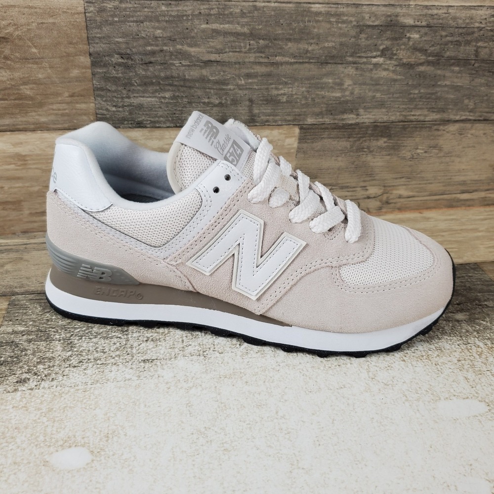 New Balance 574 V2 Evergreen Womens Shoes Sz 7 B Gray White Suede Mesh Sneakers
